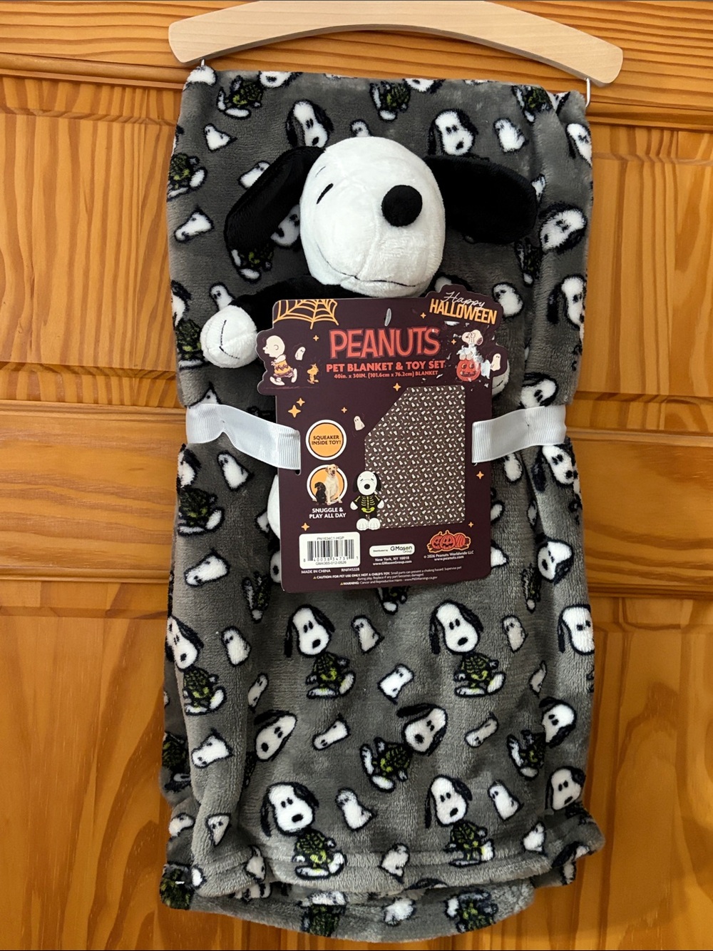 Peanuts Halloween Pet Blanket & Plush Toy Set